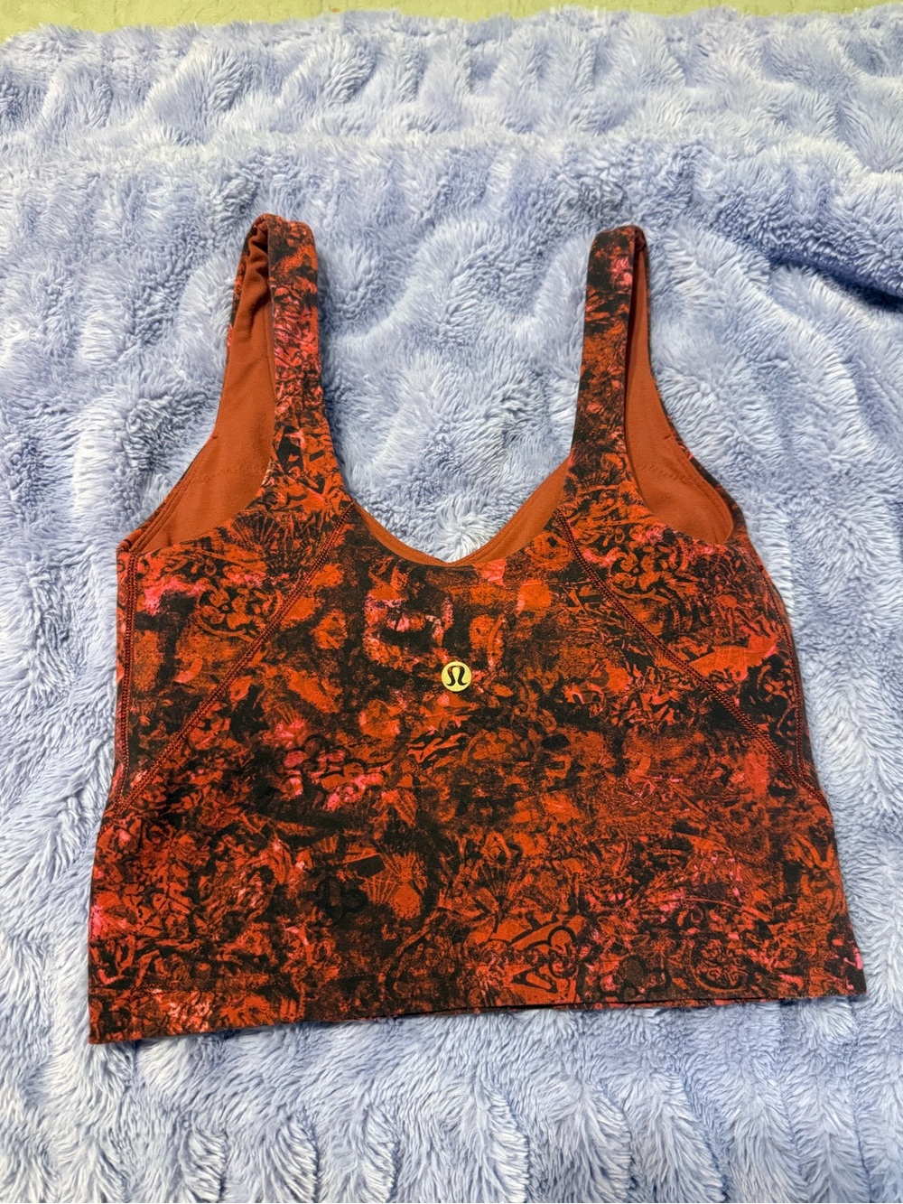 Lululemon tank